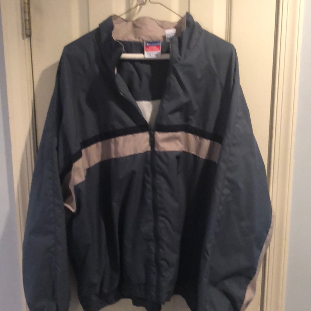 Men’s windbreaker